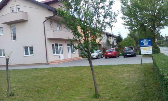 Kuc Kuc Apartmani Karlovac Luaran gambar